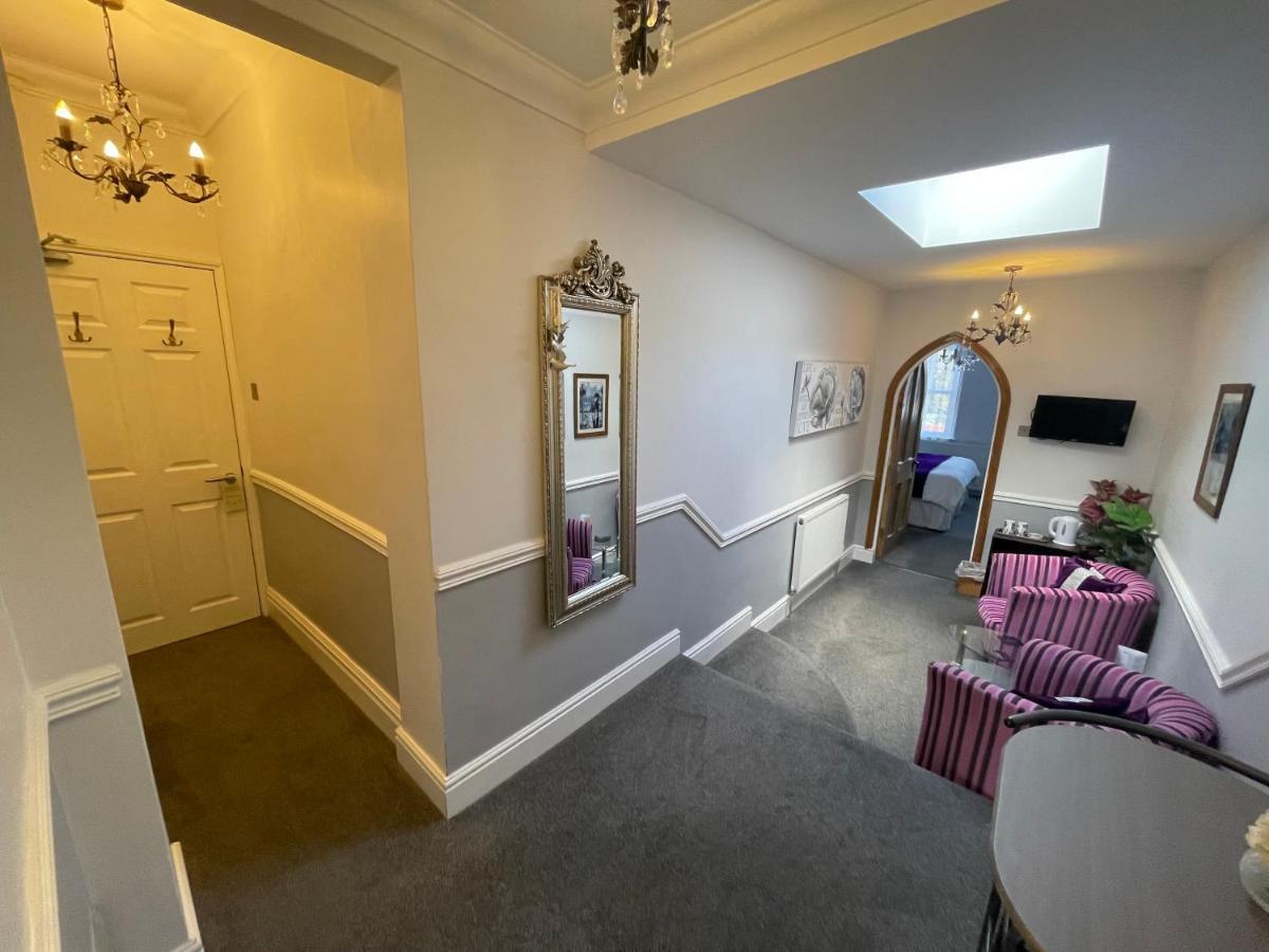 Rivendell Guest House Суонидж Экстерьер фото