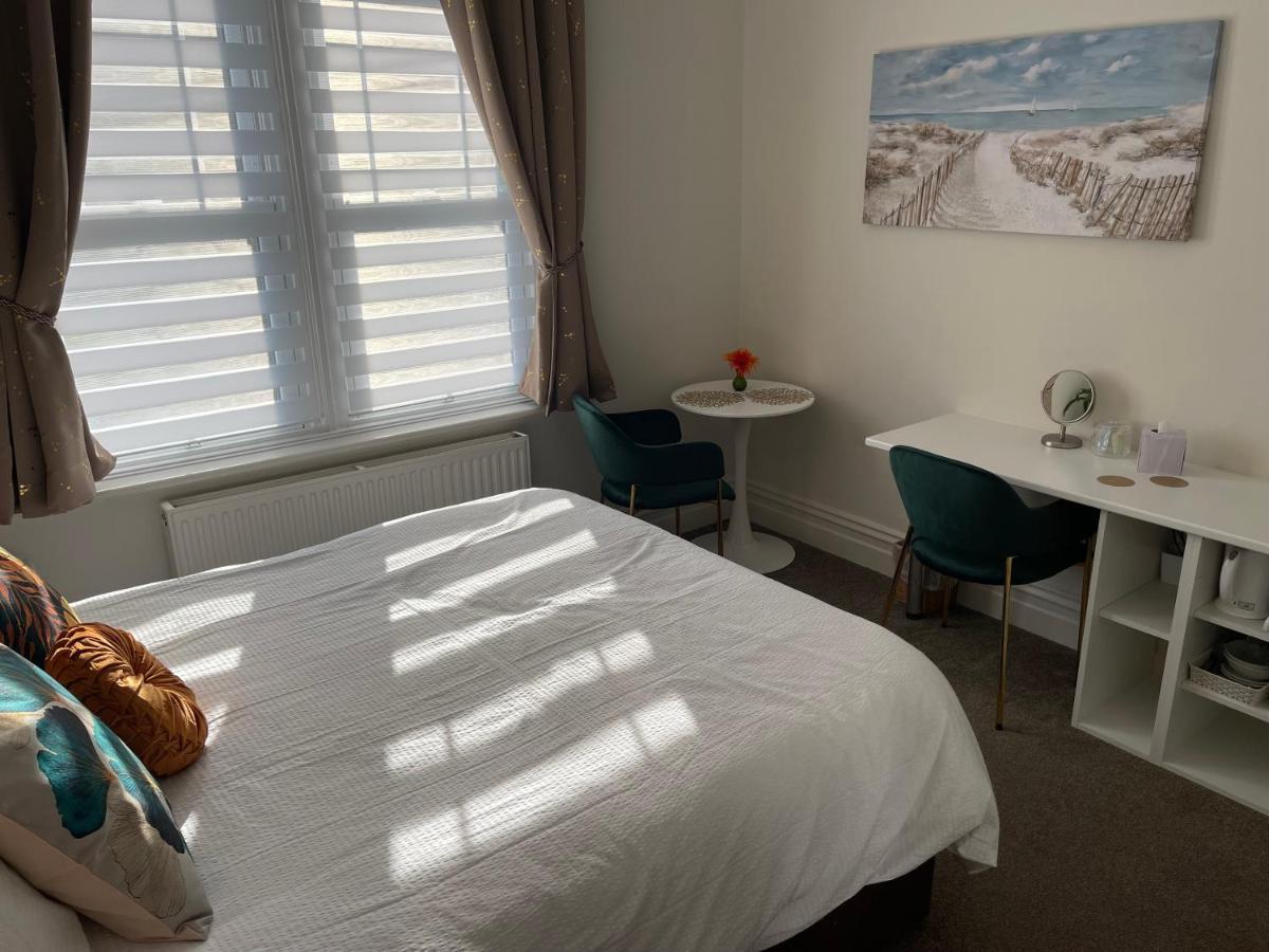 Rivendell Guest House Суонидж Экстерьер фото