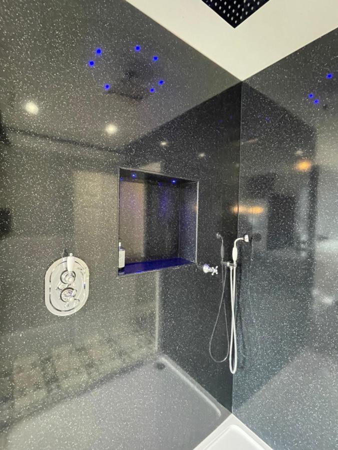 Rivendell Guest House Суонидж Экстерьер фото